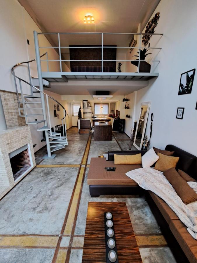 Stylish Amplio Duplex Loft Cochera-parking Canitas - Palermo Equipado - Tarifas En Ars, Solo Argentinos Apartamento