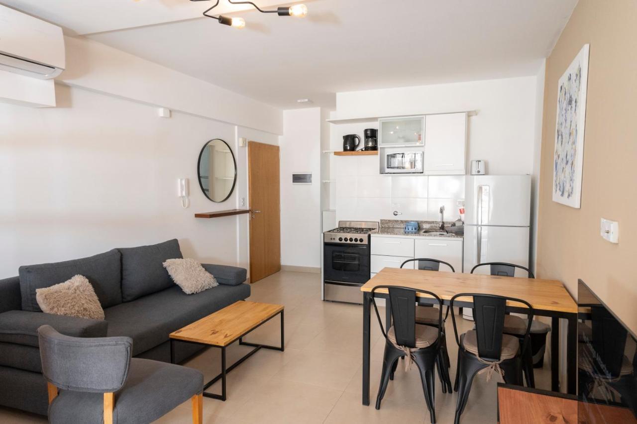 Ex 11g! Piso Alto Con Pileta, Centro Ba, 3pax