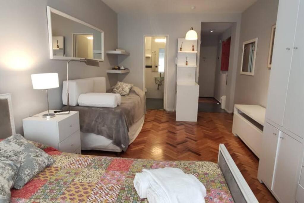 Hermoso Departamento En El Centro De Bs. As.