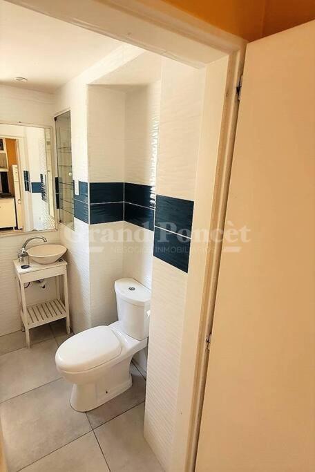 Apartamento Historic San Telmo Cozy Spacious Apt Large Groups And Families For Your Perfect Stay, Atencion Precio De Reserva En Dolares O Pesos Dolar Blue Ciudad Autónoma de Buenos Aires