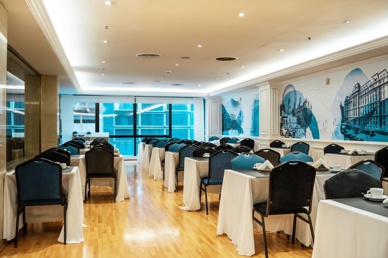Amerian Park Hotel