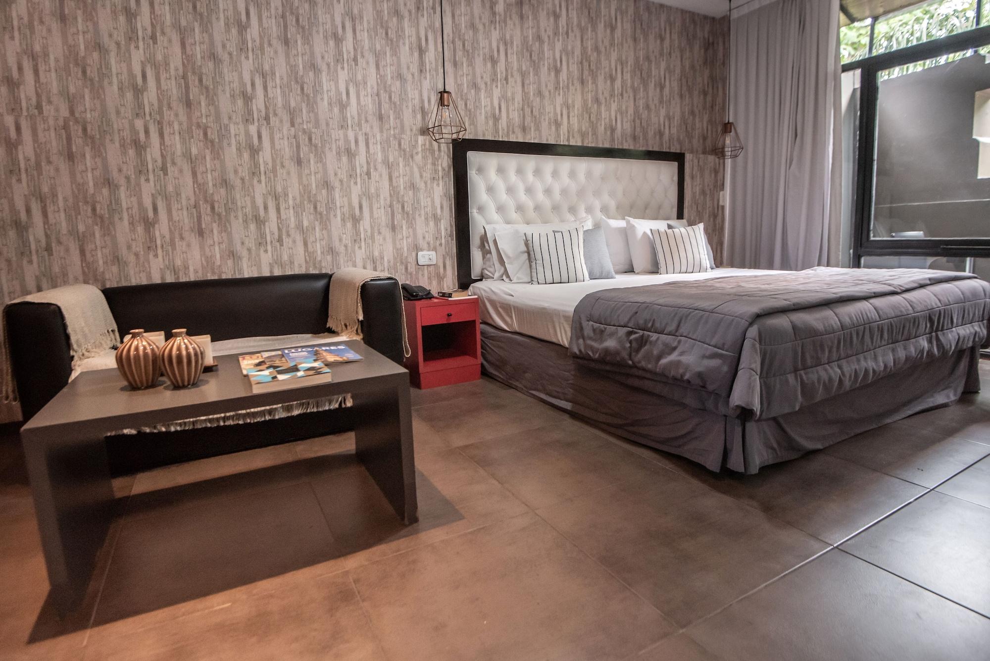 5411 Soho Hotel