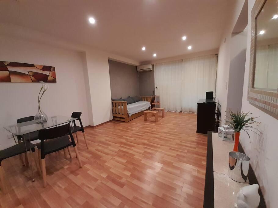 Airessoho 2439 Apartamento