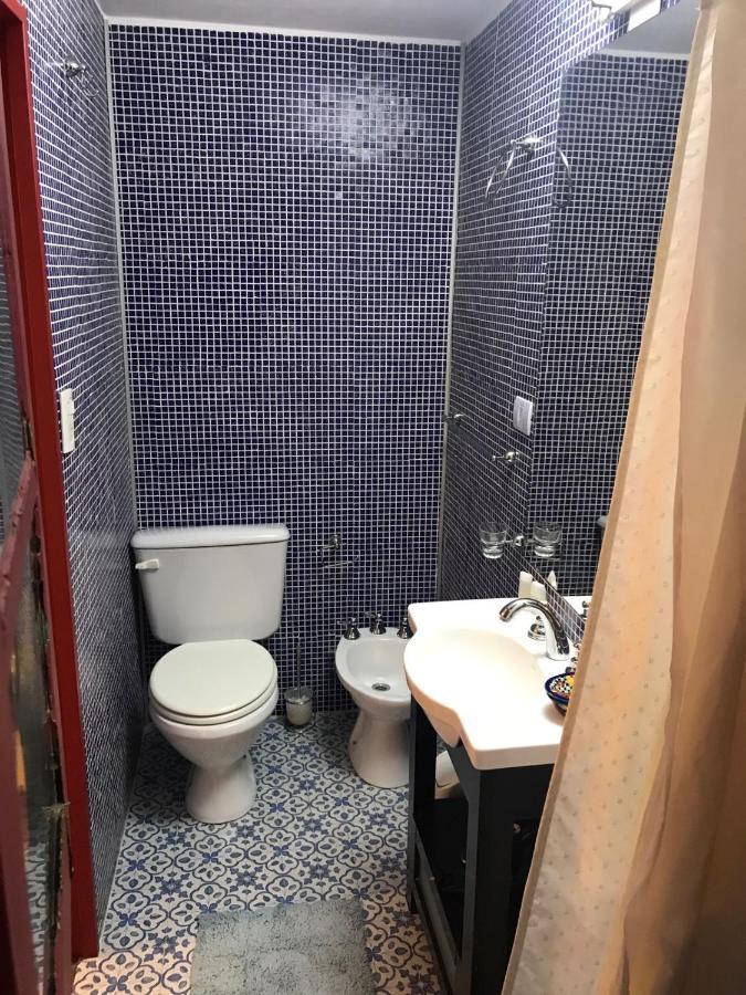 Monoambiente Con Baño Privado Y Cocineta Dentro De Casa Habitación en casa particular *