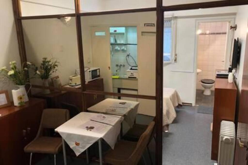 Apartamento Ideal Para Amigos Y Parientes En Pleno Microcentro *