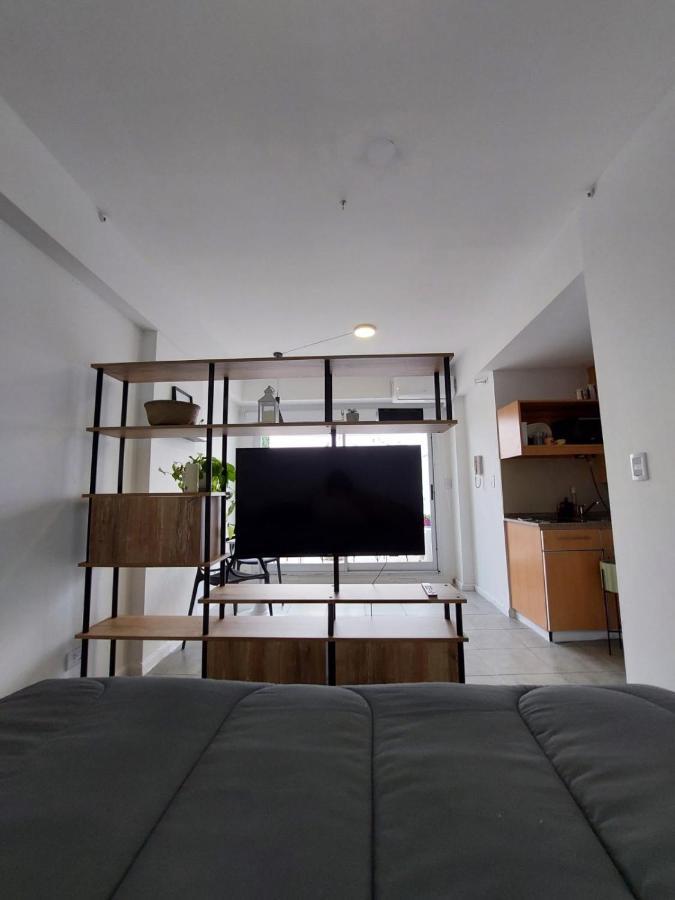 Apartamento Departamento Estudio En Crespo Con Balcon Y Piscina *