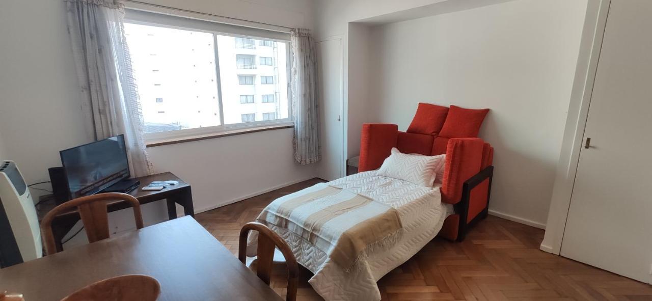 Spacious Near Obelisk Comfort And Style