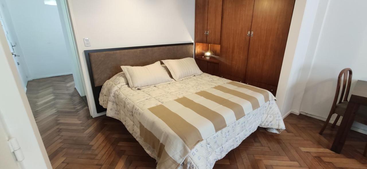 Spacious Near Obelisk Comfort And Style