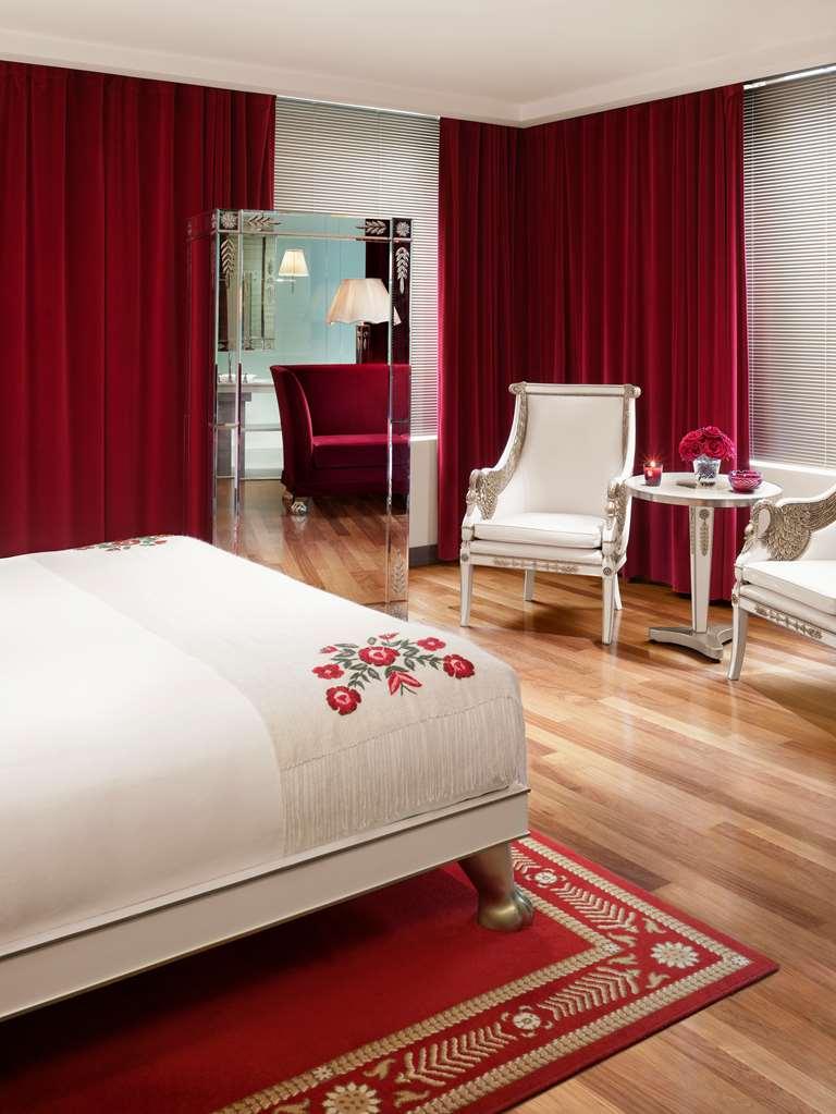 Hotel Faena