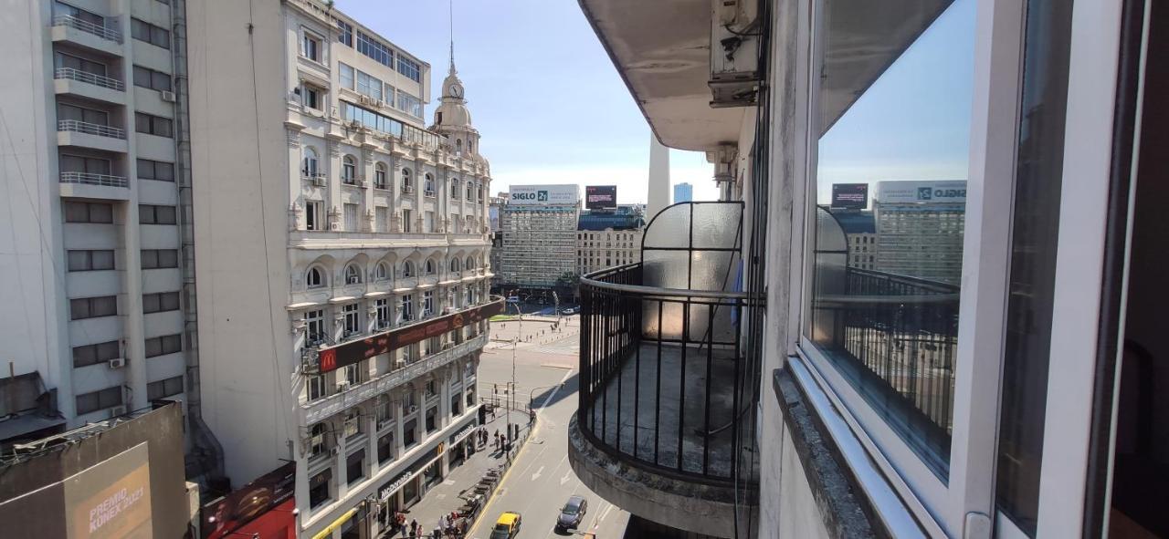Spacious Near Obelisk Comfort And Style Apartment