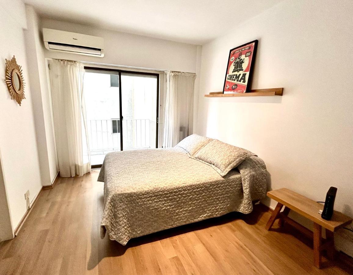 Un Mono En El Corazon De Apartamento *