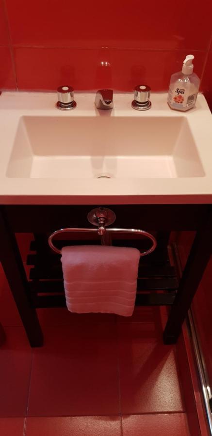 Apartamento Tu Refugio En Facultad De Medicina Recoleta, Con Balcon *