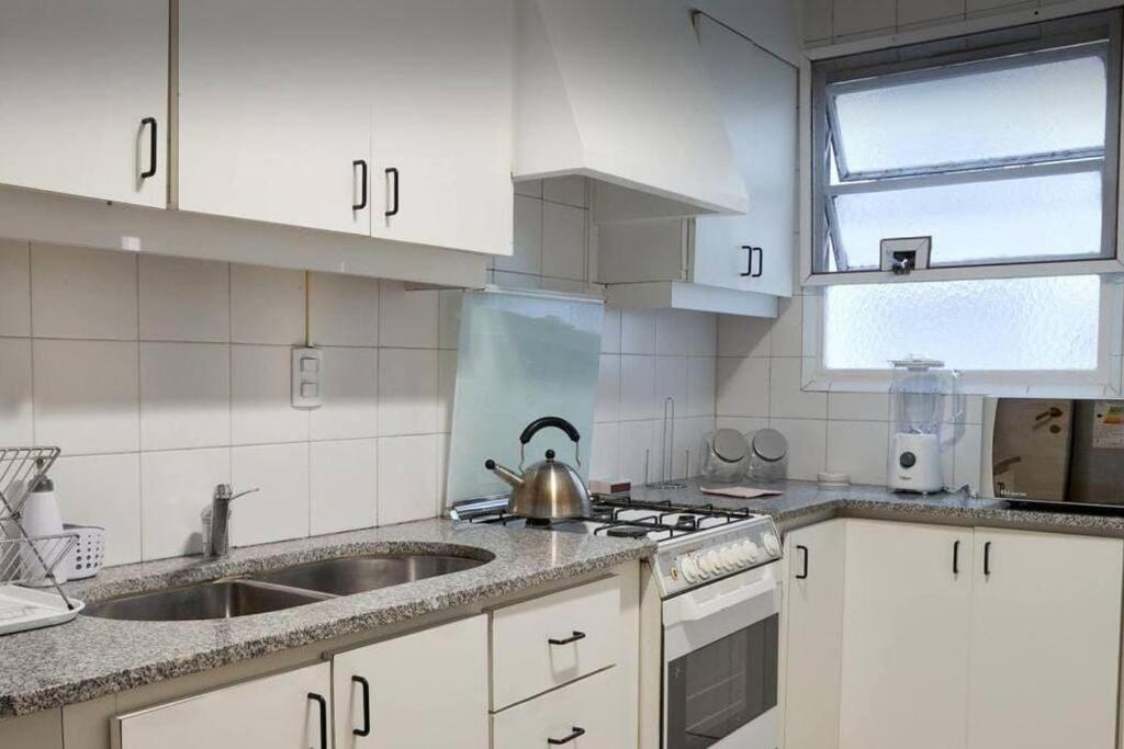 Recoleta At A Spacious & Bright By Carpincho Re Apartamento Ciudad Autónoma de Buenos Aires