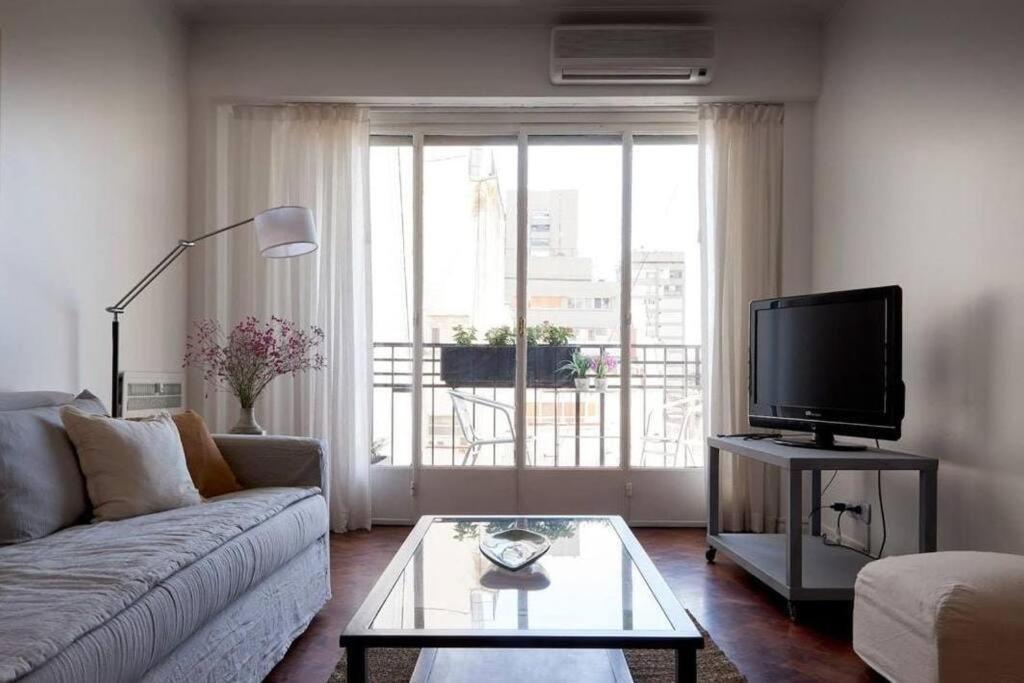 Recoleta At A Spacious & Bright By Carpincho Re * Ciudad Autónoma de Buenos Aires