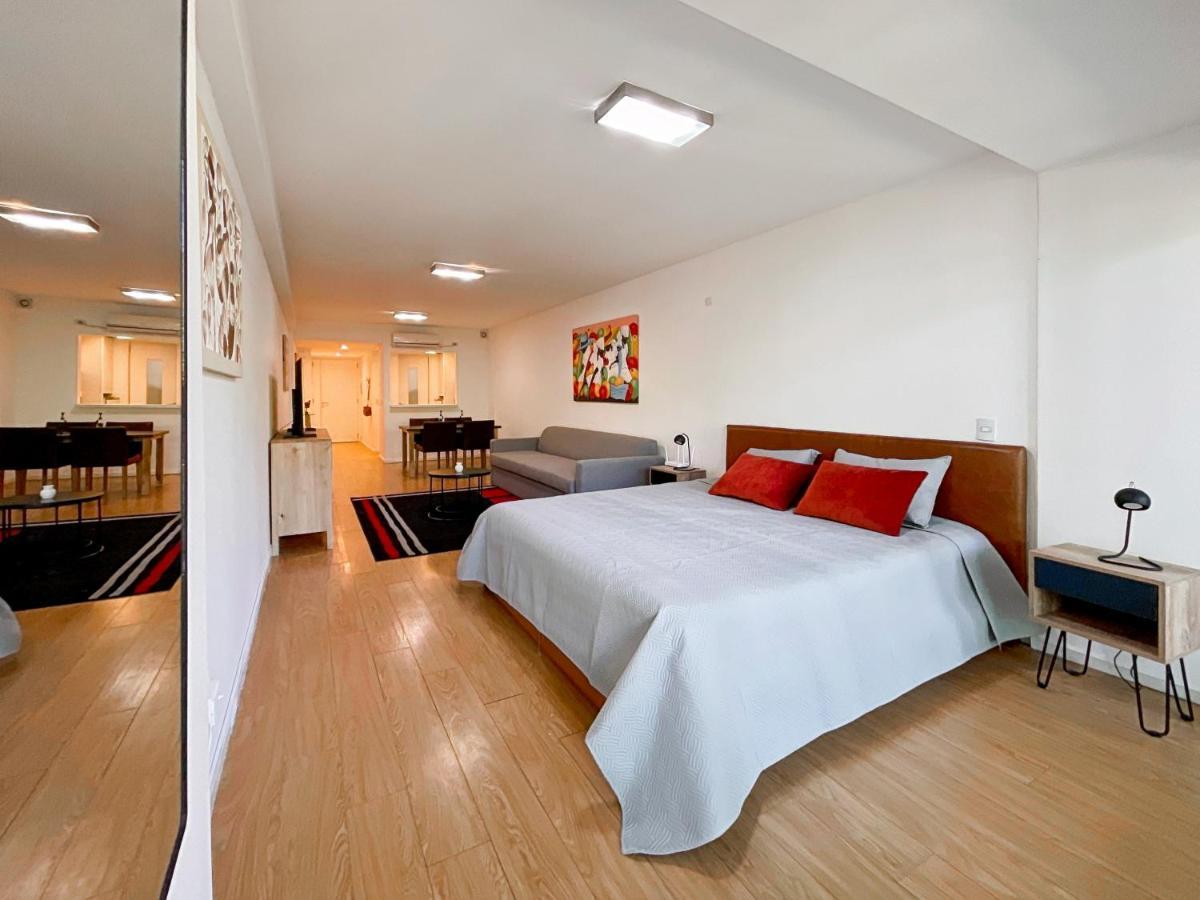 Sleek Studio In Palermo King Bed, Sofa Bed, Pool, And Gym * Ciudad Autónoma de Buenos Aires