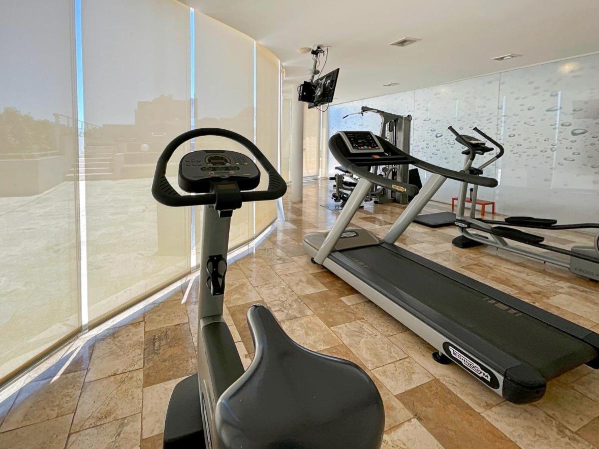 Sleek Studio In Palermo King Bed, Sofa Bed, Pool, And Gym Ciudad Autónoma de Buenos Aires