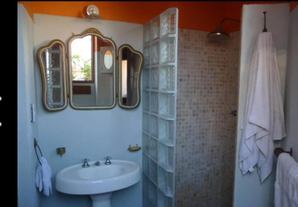 Casa Colonial Alojamiento Completo * Buenos Aires