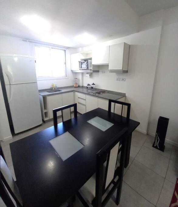 Apartamento Dos Ambientes Con Cochera La Boca/ San Telmo
