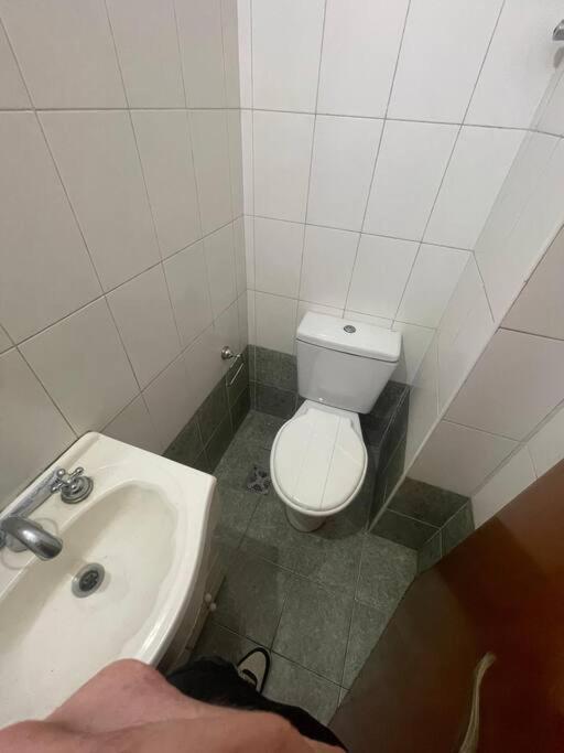 Departamento Sobre Av. Rivadavia Apartamento *