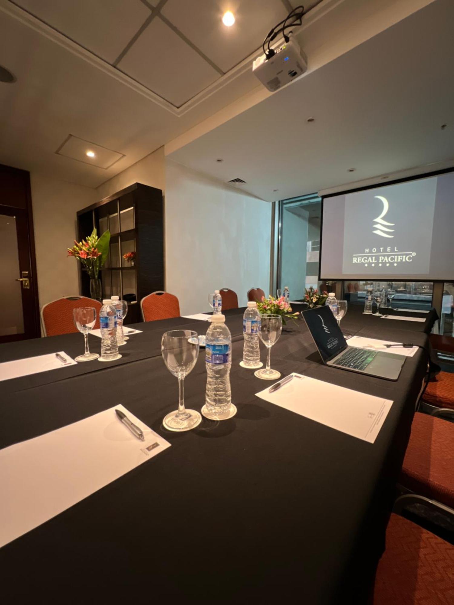 Hotel Regal Pacific Puerto Madero 5*