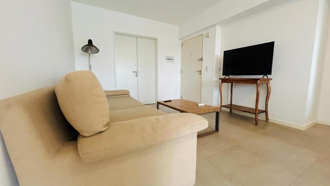 Palermo Hollywood. 2 Ambientes Con Pileta, Balcon Y Parrilla Buenos Aires