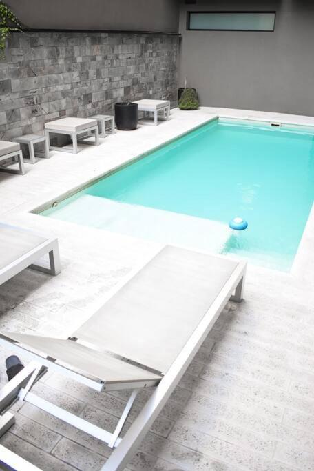Stylish Pool Retreat In Exclusive Area By Palermo Apartamento *