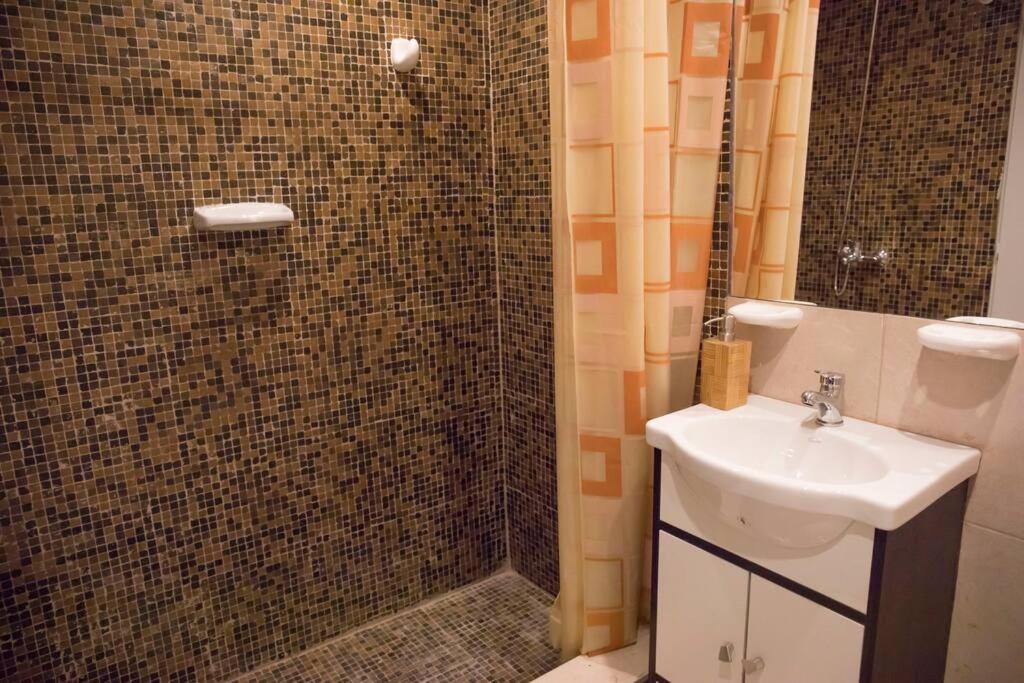 Apartamento Departamento En Plaza Italia La Rural De Palermo 1 Dormitorio, 2 Banos Gran Comedor *