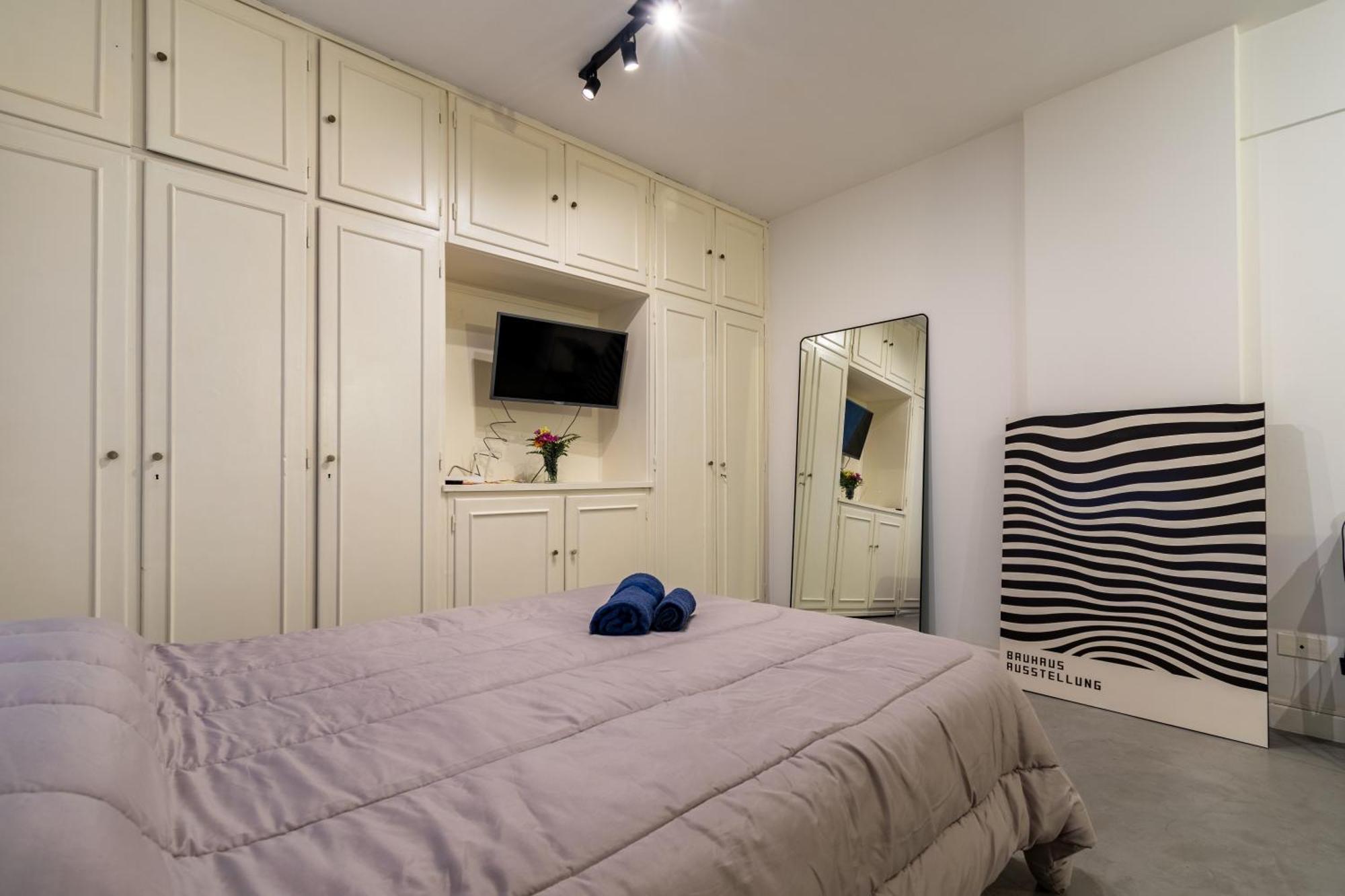 Apartamento Zona Embajada - Plaza Italia By Debarrio Aparts