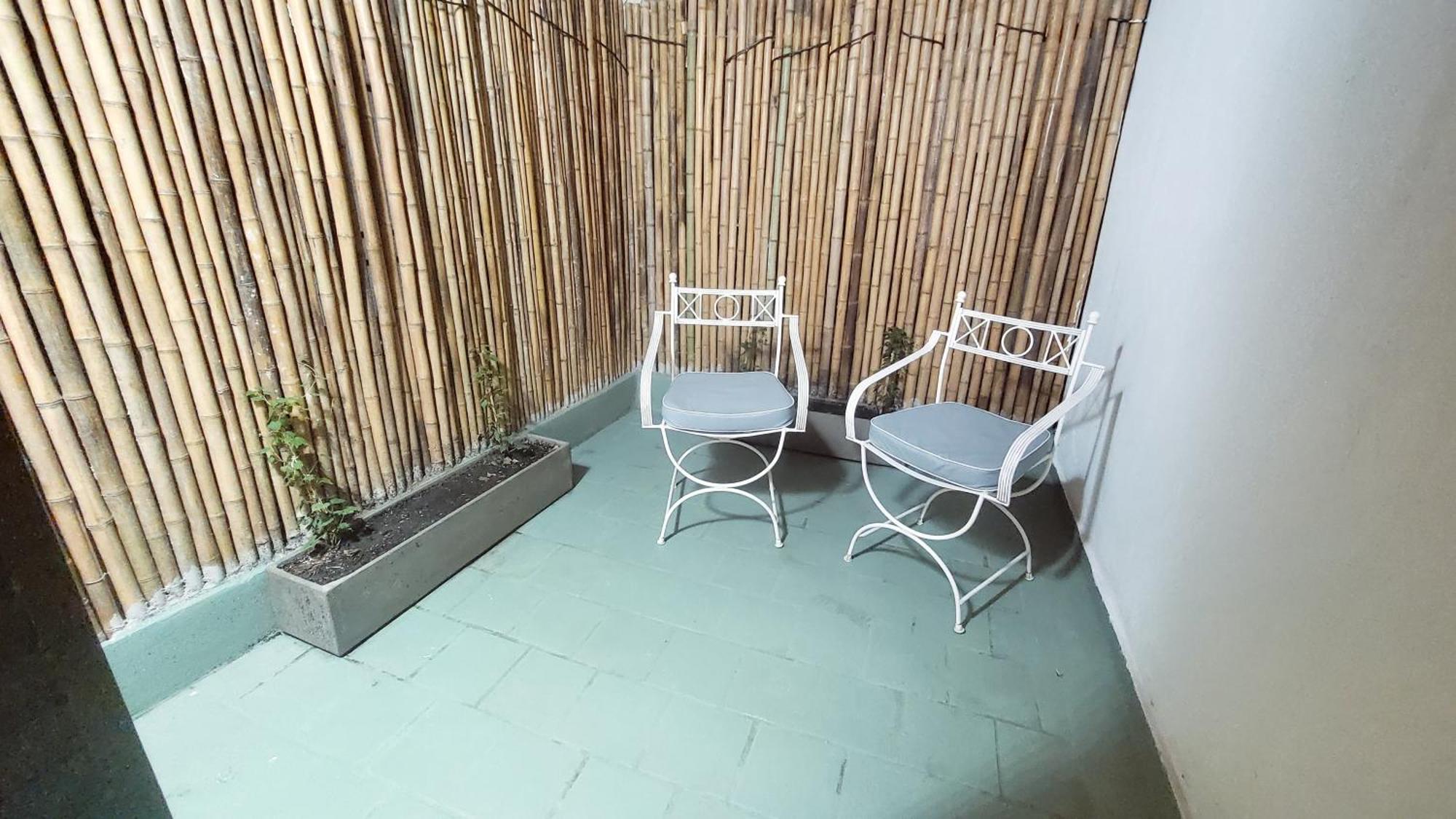 Un Oasis En El Corazon De *