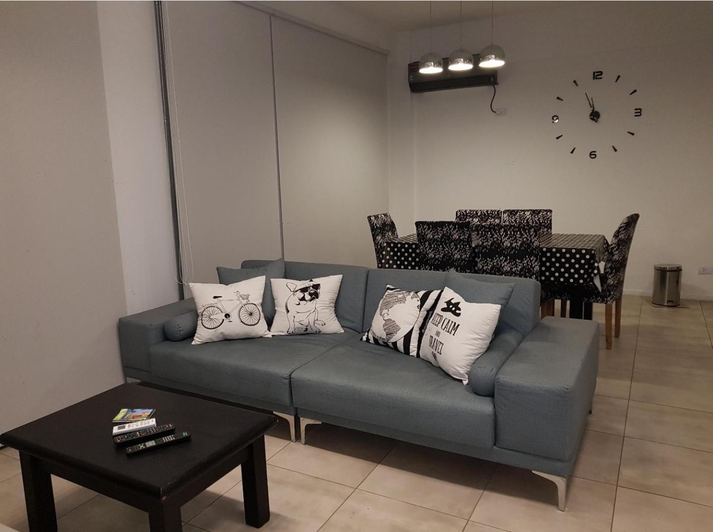 Lujo Independencia 1302 Huespedes Locales No Se Cobra El Impuesto De Operaciones En Dolares Ya Que Se Abona En Pesos Al Arribar Apartamento Ciudad Autónoma de Buenos Aires