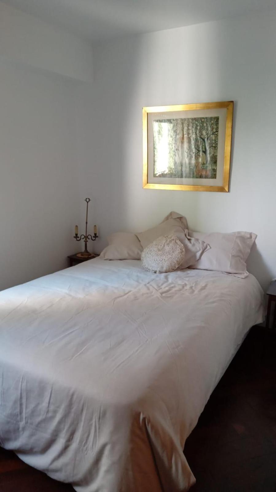 Tu Lugar En Recoleta, Amplio Monoambiente Con Bano Completo Y Cocina Aparte