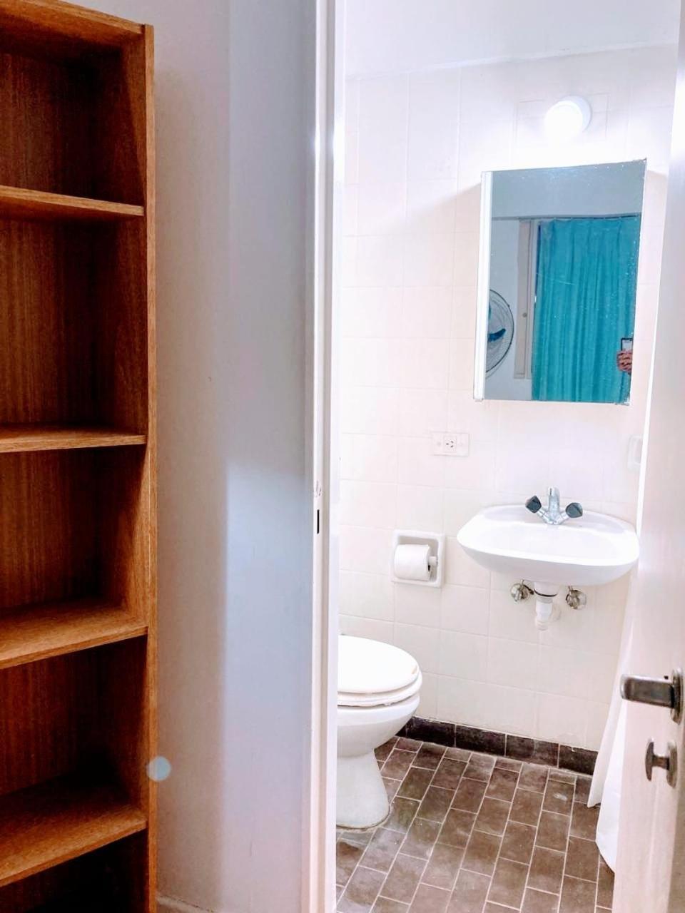 - Piso En La Recoleta A 1 Cuadra Del Cementerio Y A 3 Cuadras Y Media Del Alvear Apartamento Ciudad Autónoma de Buenos Aires