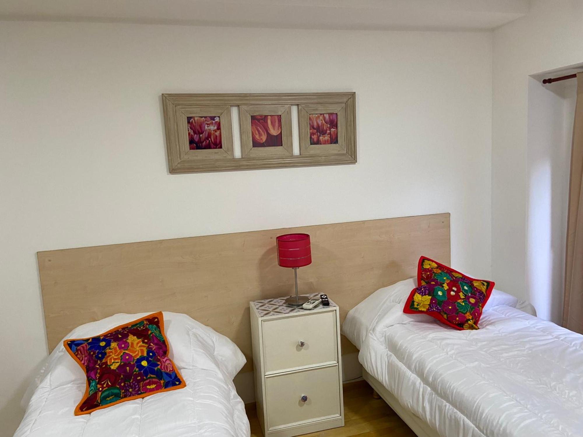 Apartamento Deparatamento Entero En Barrio Norte Para Dos *