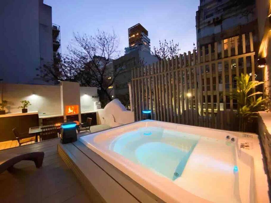 Stylish With Jacuzzi In The Heart Of Palermo Apartamento Buenos Aires