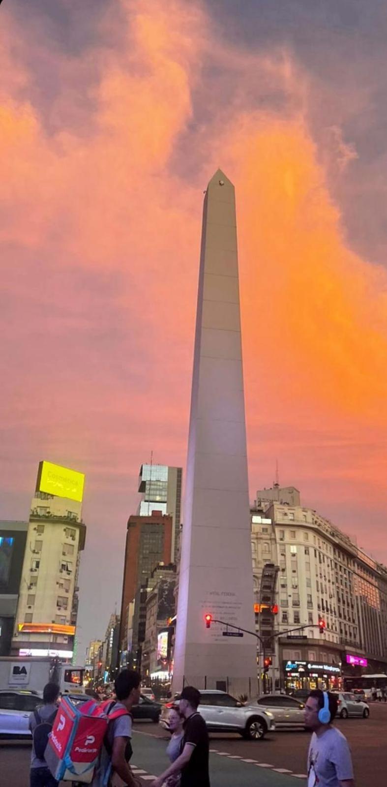 A Metros Del Obelisco/centro/teatros/pizzerias/mas Apartamento Ciudad Autónoma de Buenos Aires