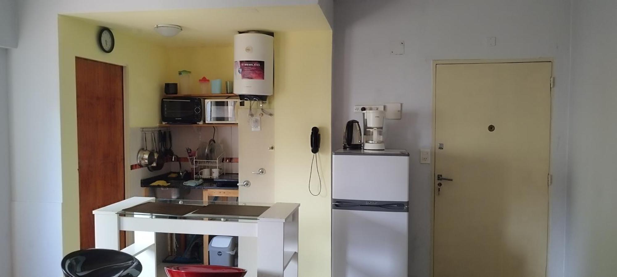 Departamento Completo En Crespo Apartamento *