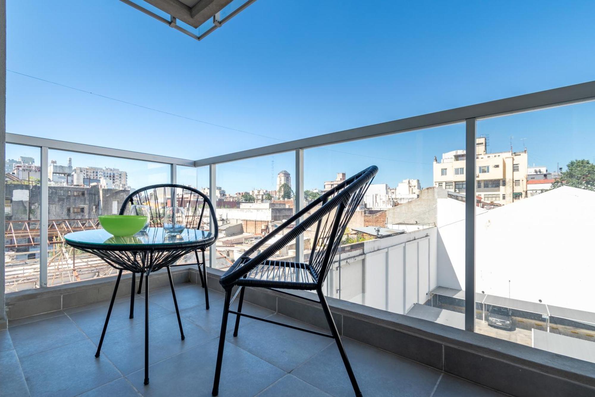 Rawson Park A Media Cuadra Del Hospital Italiano By Debarrio Aparts Apartamento