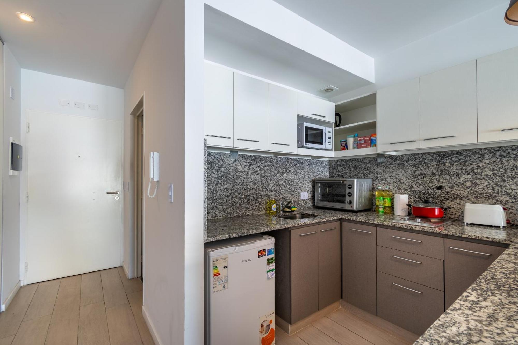 Apartamento Rawson Park A Media Cuadra Del Hospital Italiano By Debarrio Aparts *