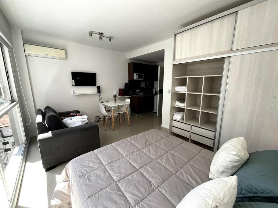 Apartamento Luminoso Con Piscina En Palermo