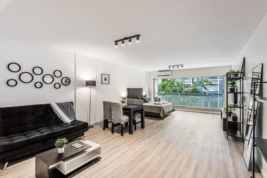 Black Corporate - Elegante Estudio - Recoleta *