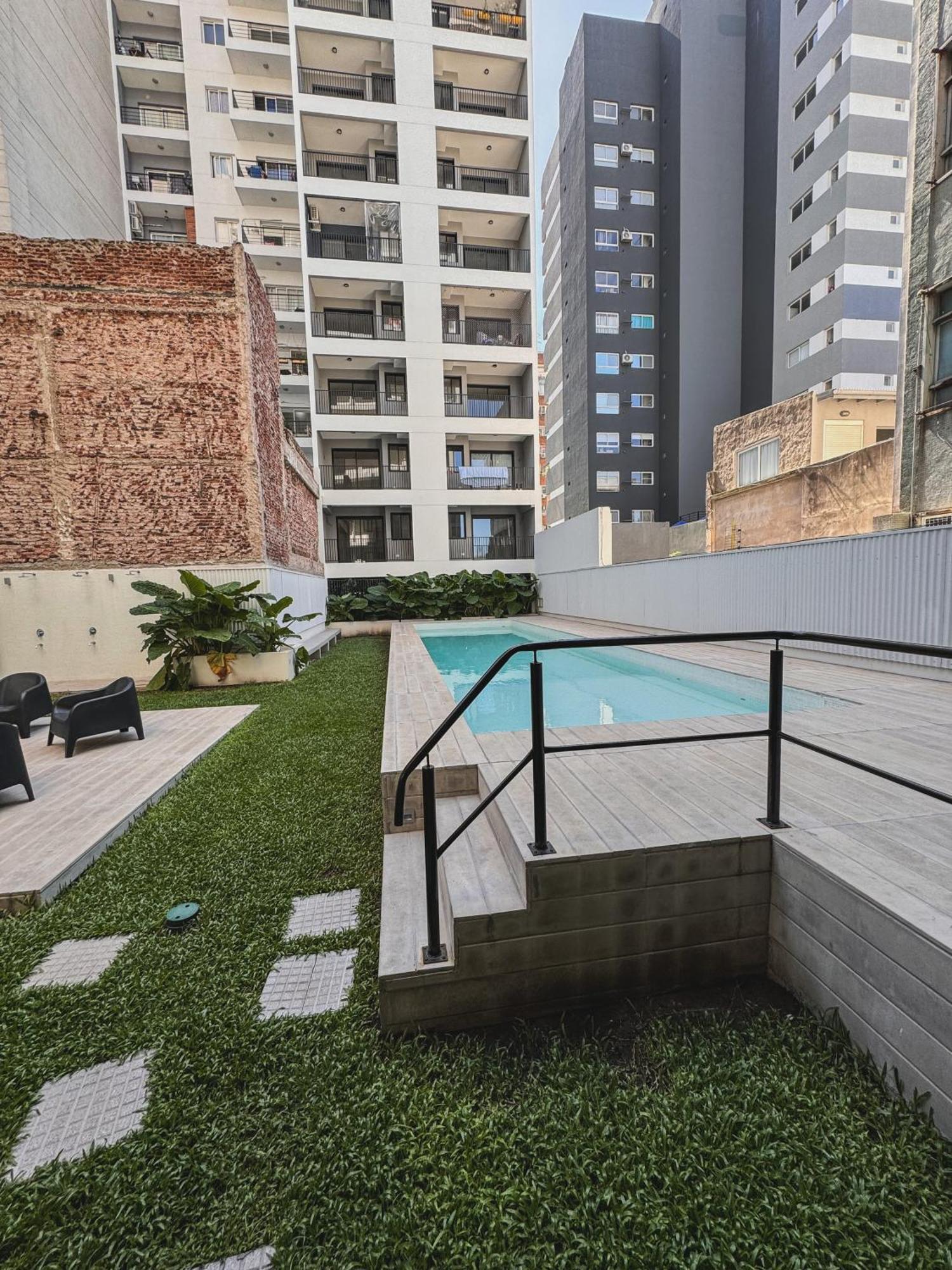 Estudio A Estrenar Con Piscina