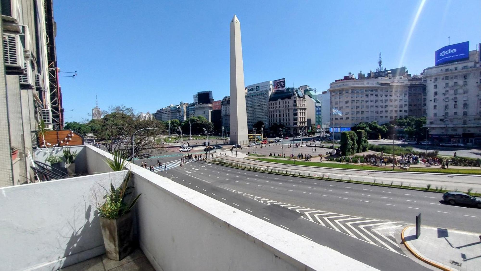 Hermoso Departamento Con Balcon Al Obelisco I *