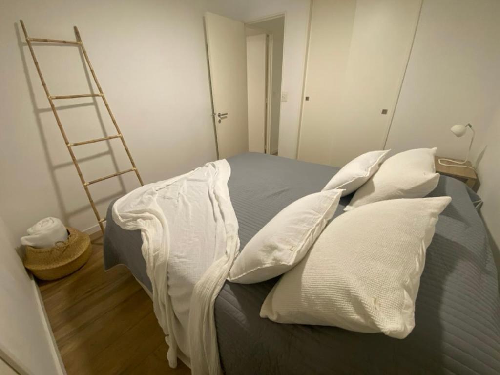 Modern 2 Bedroom At Recoleta Apartment *