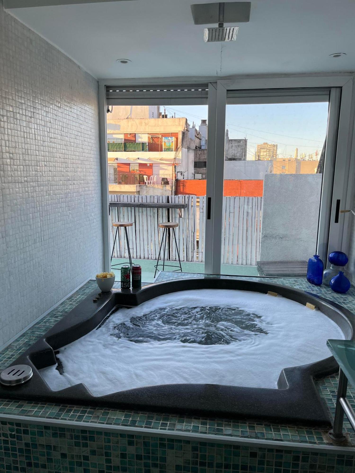 Recoleta Con Jacuzzi Y Balcon Con Parrilla Propio Apartamento
