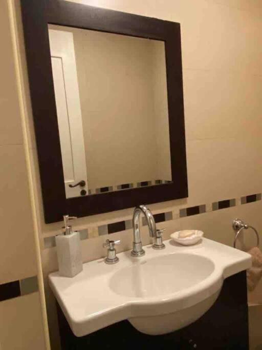Apartamento Piso Luminoso Y Amplio En Recoleta Ciudad Autónoma de Buenos Aires