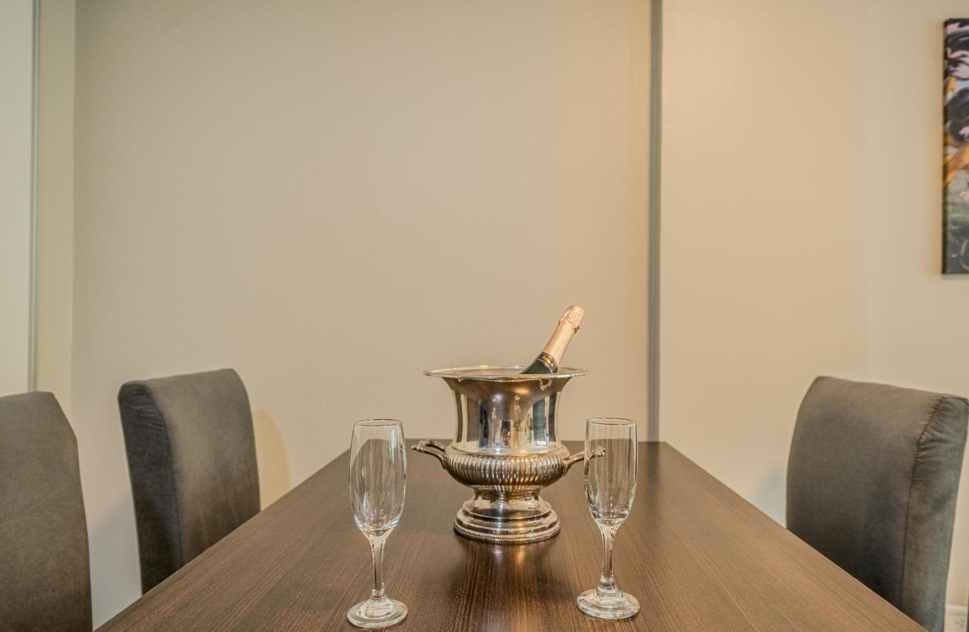 Elegante Departamento Nuevo Zona Hospital Italiano, * Buenos Aires