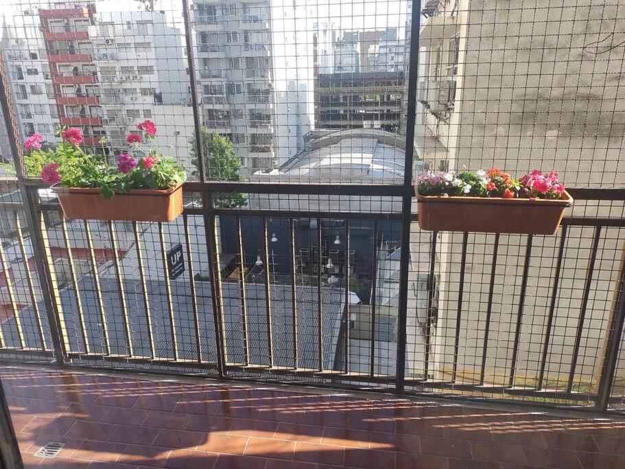 Monoambiente Amplio Y Luminoso Muy Cerca De Universidades Y Sanatorios. Apartamento *