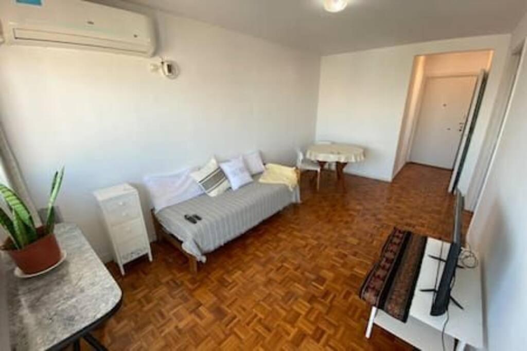 1 Bedroom *balvanera* Excelente Vista / Luminoso Apartamento