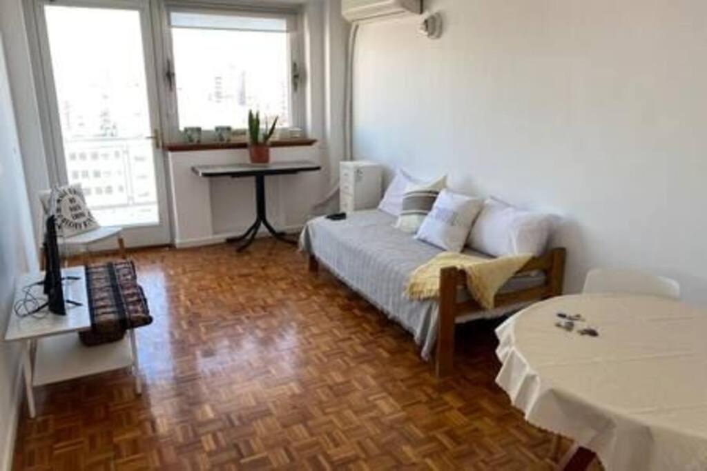 1 Bedroom *balvanera* Excelente Vista / Luminoso Apartamento