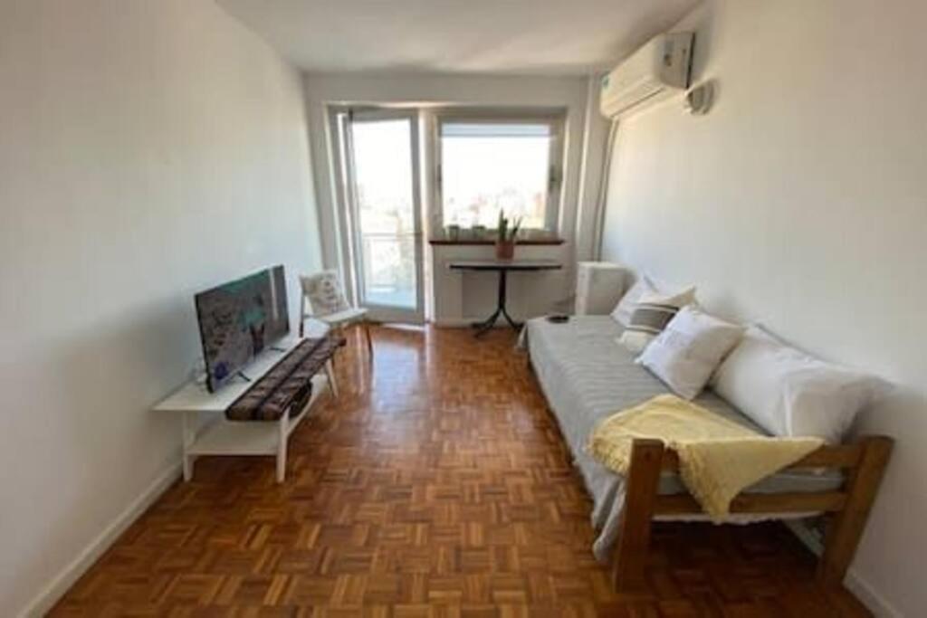 1 Bedroom *balvanera* Excelente Vista / Luminoso Apartamento